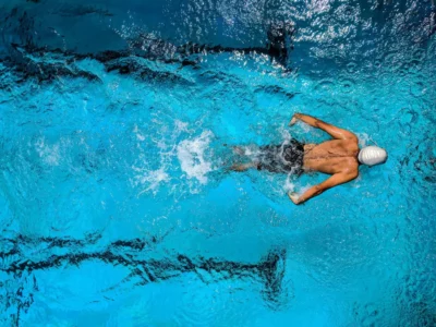 Basen z przeciwprądem – świetny sposób na trening pływacki w domu